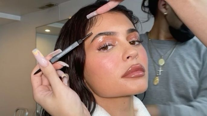 ¡Genial! Kylie Jenner sorprende a sus seguidores al mostrarse sin una gota de maquillaje