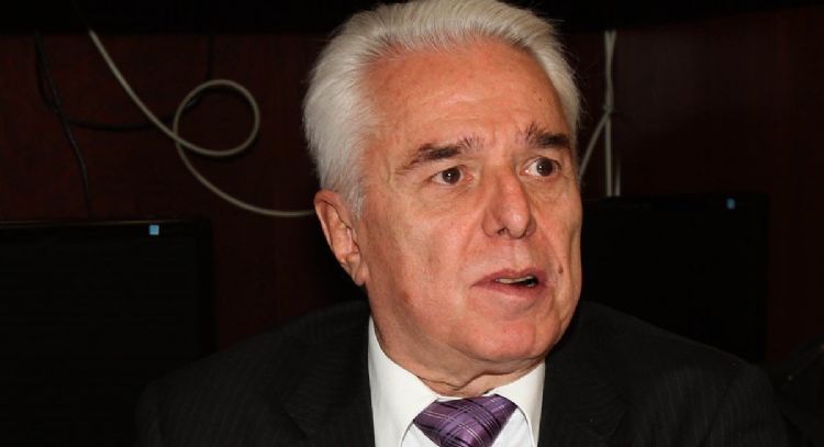 VIDEO: Enrique Guzmán rompe el silencio y habla del supuesto robo que hizo su hijo a Silvia Pina