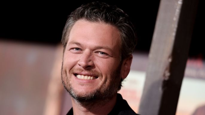 Blake Shelton canta su éxito ‘Minimum Wage’ durante su presentación en 'The Tonight Show'