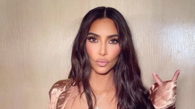 FOTO: Kim Kardashian Luce coqueto disfraz de látex y enamora a sus seguidores