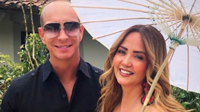 FOTO: Sorprenden a Erik Rubín de fiesta junto a una guapa influencer; mira de quién se trata