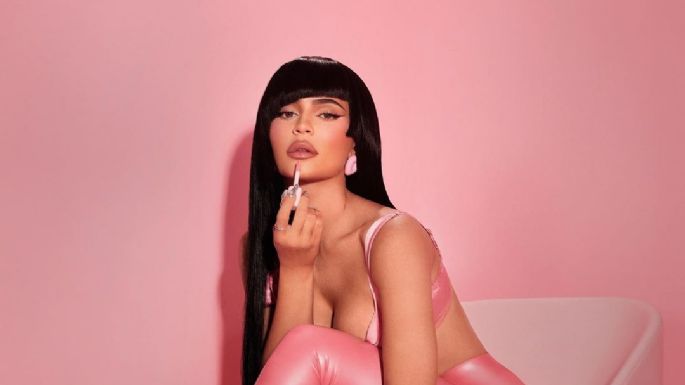 Kylie Jenner impacta al mostrar su colección de zapatos valuada en más de 1 mdd