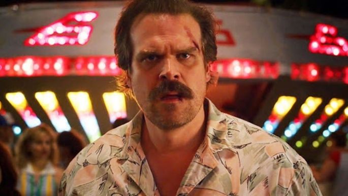 David Harbour se dice protector de Millie Bobby Brown, su compañera en 'Stranger Things'