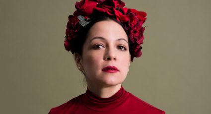 Natalia Lafourcade debuta como escritora en su nuevo libro 'De Todas las Flores'; lanza nueva música