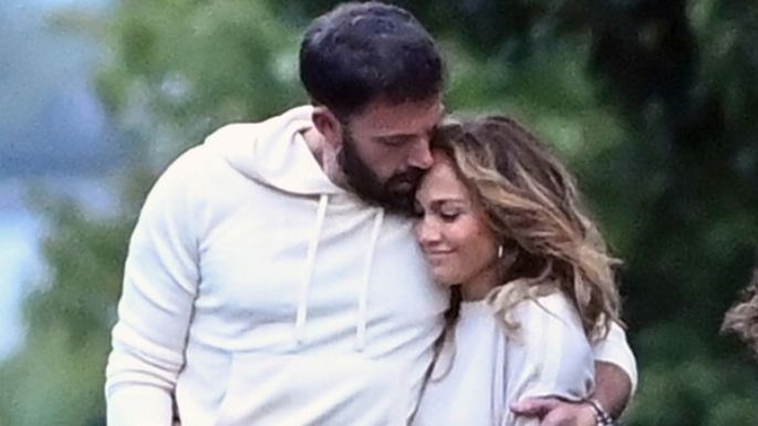 ¿Viven juntos? Jennifer Lopez y Ben Affleck son captados en un viaje familiar en Universal Studios