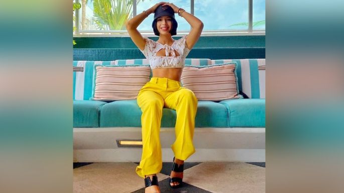 Ángela Aguilar cautiva Instagram al posar con 'outfit' azul desde Miami: "Bonita"