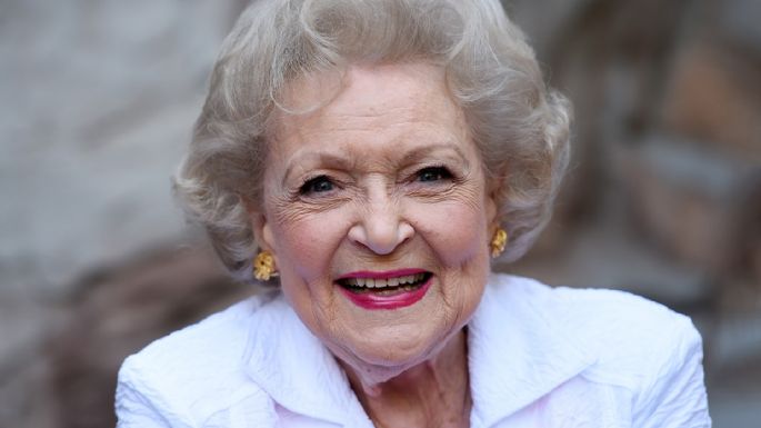 Revelan causa de muerte de Betty White; actriz que estaba a punto de cumplir los 100 años de edad