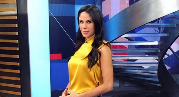 FOTO: Paola Rojas se enfunda en destacado 'outfit' de día y deslumbra a sus seguidores de Televisa