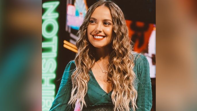 Andrea Sola enamora a todo TV Azteca al posar en entallado vestido para Instagram