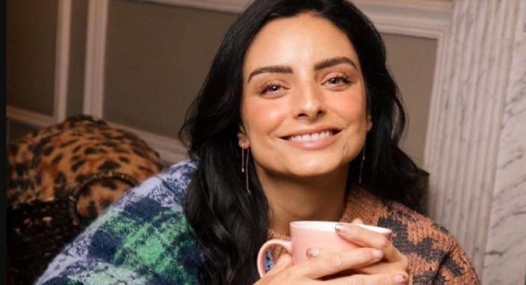 Aislinn Derbez comparte tierno momento junto a su hija y conmueve las redes