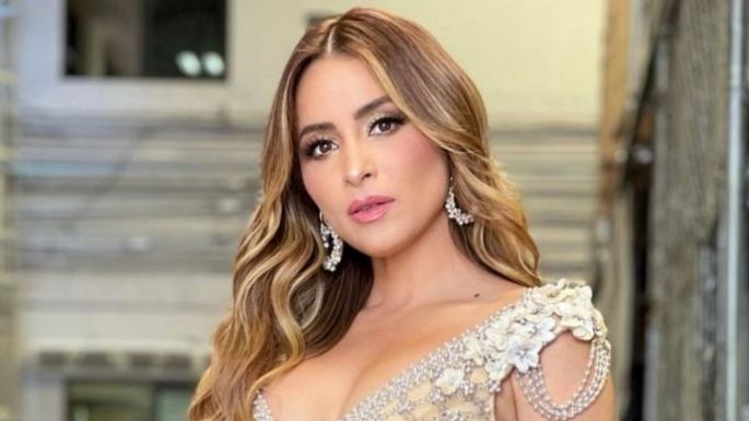 Cynthia Rodríguez regresa a Instagram y presume su encantador outfit desde TV Azteca