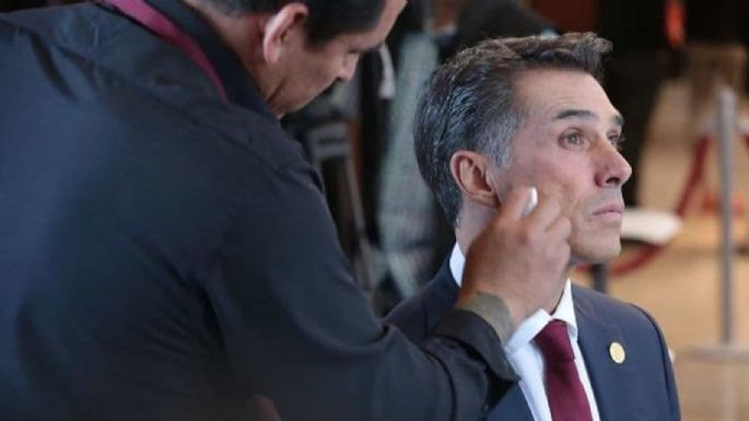 Gustavo Adolfo Infante arremete contra Sergio Mayer; "No sirve para nada", dijo