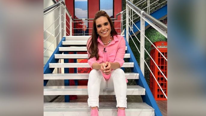 Tania Rincón cautiva a todo Televisa al lucirse en hermoso atuendo blanco en 'Hoy'