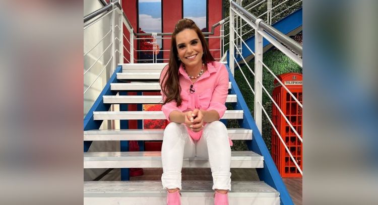 Tania Rincón luce encantador 'outfit' de primavera en Instagram y deleita a sus público de Televisa
