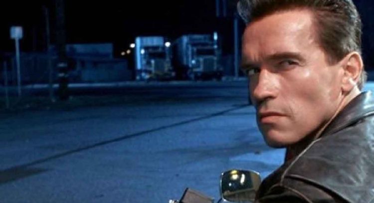Mira a Arnold Schwarzenegger convertirse en el dios 'Zeus' para un misterioso proyecto sin confirmar
