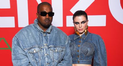 Kanye West y Julia Fox demuestran su cariño en público con esta íntima fotografía en París