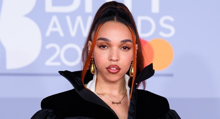 "Es un viaje de regreso a mi misma": FKA Twigs anuncia un nuevo álbum con grandes colaboraciones