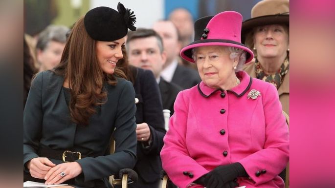 Con tiernas FOTOS, Reina Isabel II festeja el cumpleaños de Kate Middleton