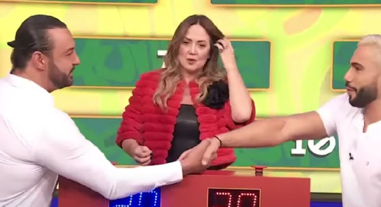 ¿Romance en Televisa? Carlos Speitzer le declara su amor a Latín Lover en 'Hoy'