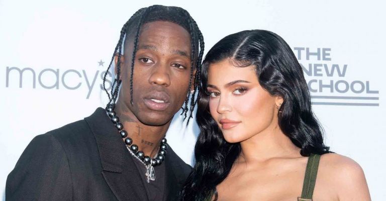 Travis y Kylie. Internet