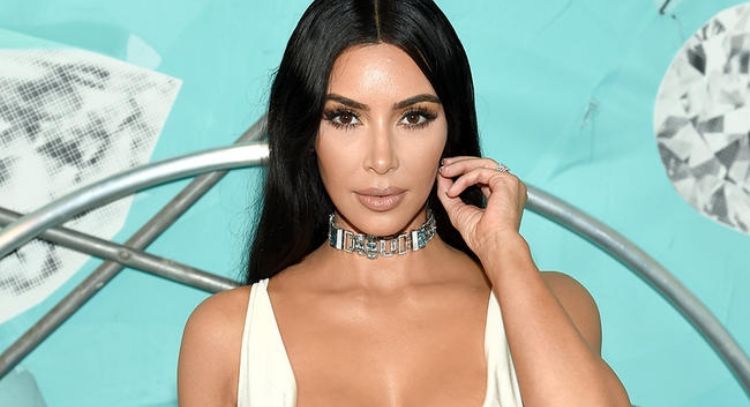 Usher invita a Kim Kardashian a concierto por este fallido plan