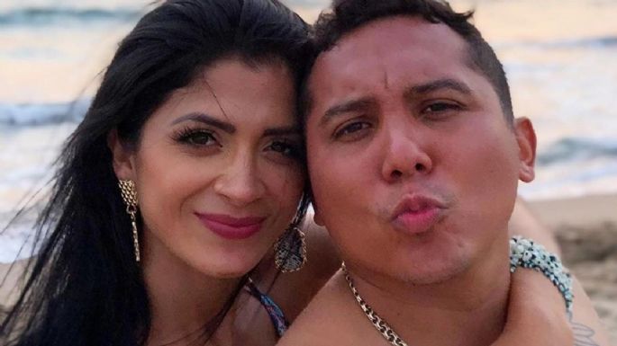 Edwin Luna quiere llevar a todos lados a Kimberly Flores y cuando no es posible hace esto