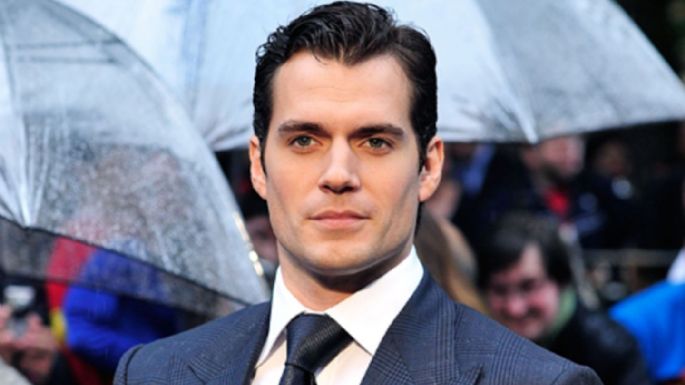 Por primera vez, Henry Cavill aparece con su novia y lo hicieron para el estreno de 'Enola Holmes 2'