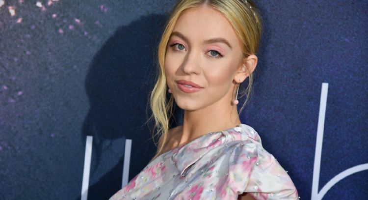 Sydney Sweeney rompe el silencio con la controversial fiesta MAGA de su madre
