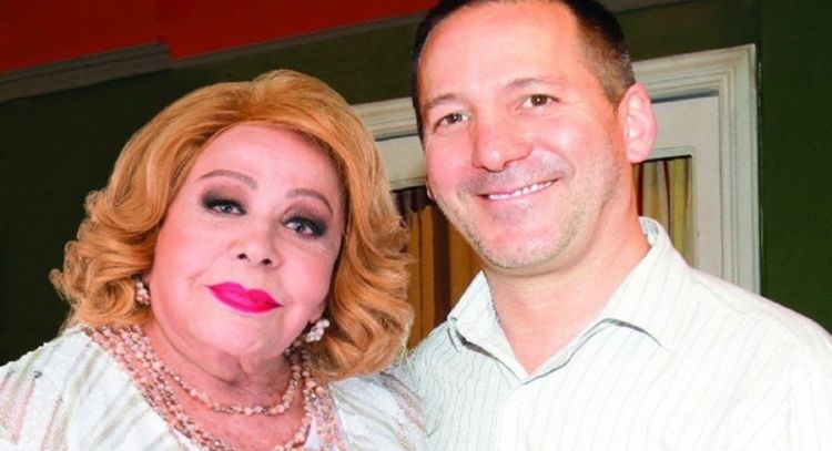 Shock en Televisa: Hijo de Silvia Pinal llega a 'VLA' y da inesperada noticia al aire