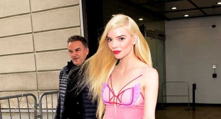 Anya Taylor-Joy revela que fue víctima de bullying en la escuela por su apariencia