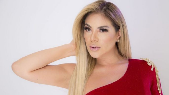 (Fotos) Magaly Chávez eleva la temperatura al posar en mini vestido rojo