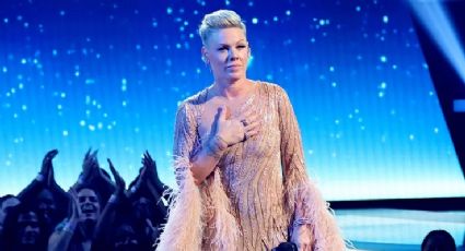 VIDEO: Pink interpreta 'Hopelessly Devoted to You' en honor a la fallecida Olivia Newton-John