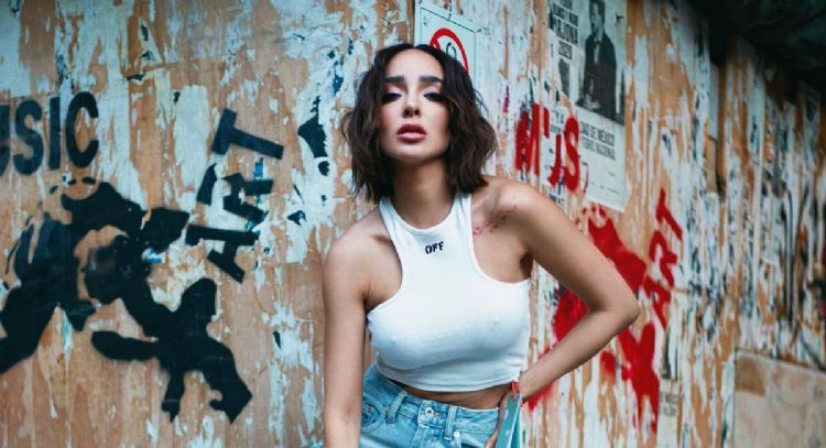 (Fotos): Manelyk González presume su belleza con destacado look 'street style'