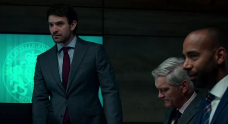 Mira al actor de 'Daredevil' Charlie Cox interpretar a un agente de M16 en las imágenes de 'Traición