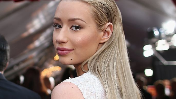 Iggy Azalea revela que “no caminó” por 3 días luego de complicaciones en cirugía de espalda