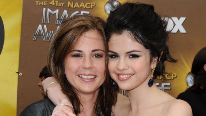 Madre de Selena Gomez dice que no está lista para ver el documental de su hija