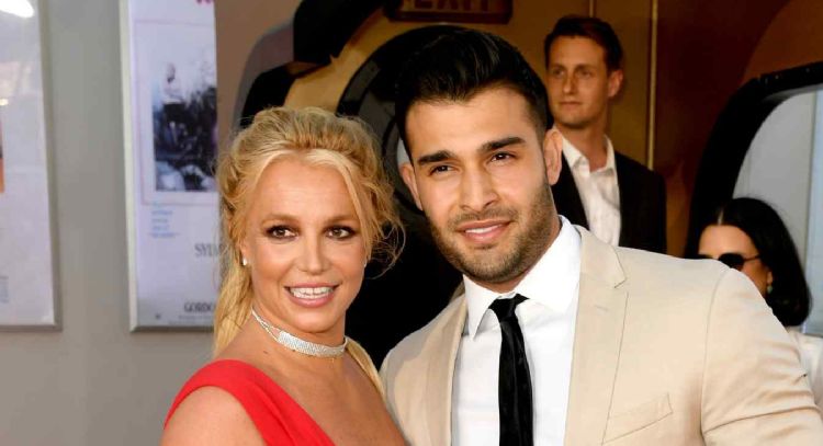 Sam Asghari rompe el silencio y aclara su relación marital con Britney Spears