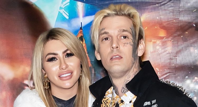 Prometida de Aaron Carter, Melanie Martin, cuestiona resultados de la autopsia