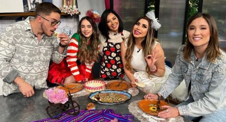 'Avalancha' en TV Azteca: Conductora de 'VLA' sufre golpe ante estampida humana por esto