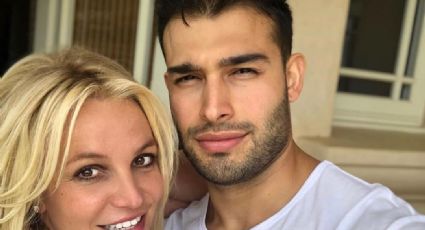 Sam Asghari es visto con su anillo de bodas ante rumores de  caos con Britney Spears