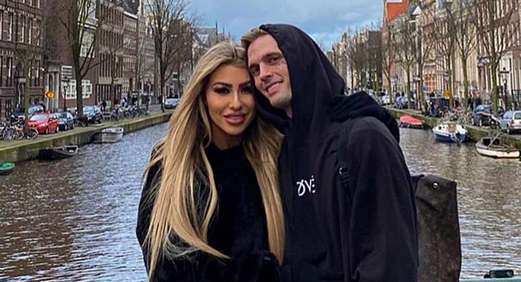 Exprometida de Aaron Carter revela que recuperó la custodia de su hijo con el cantante