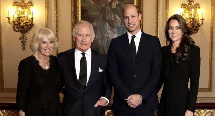 Tras ataques de Meghan y Harry, Rey Carlos III da nuevos títulos a Kate Middleton y la Reina Camilla