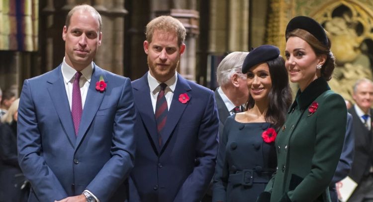 De spa nudista a exilio de la Realeza: Harry y Meghan exhiben los secretos de William y Kate