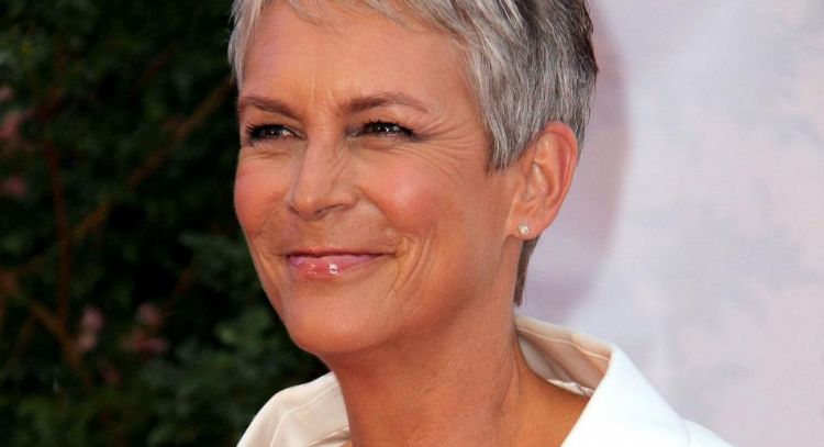 Jamie Lee Curtis habla sobre su polémico comentario como una “nepo baby”