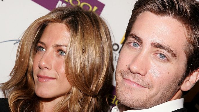 Jake Gyllenhaal revela que grabar escenas íntimas con Jennifer Aniston fue una “tortura”