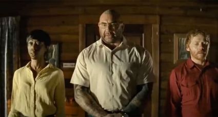 Mira el poster de 'Knock at the Cabin' el nuevo thriller de Dave Bautista y Rupert Grint