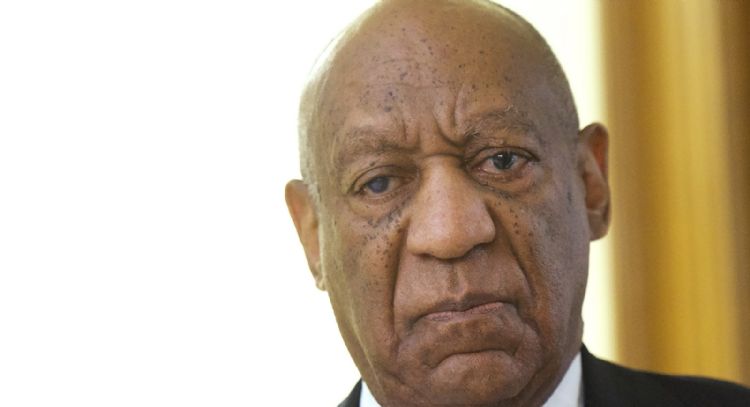 Bill Cosby ahora enfrenta una demanda por abusar de una exmodelo de famosa revista para caballeros