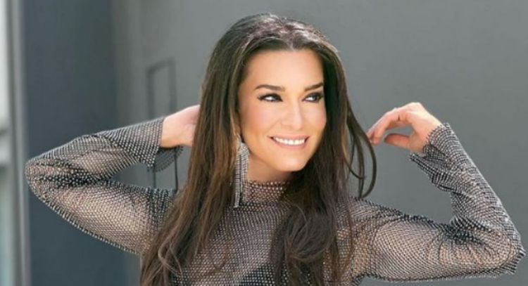 Laura G regresa a TV Azteca y luce guapísima con este encantador conjunto rosa: "La más hermosa"