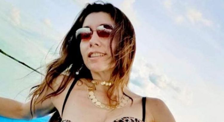 Bella de la Vega se quita la ropa para realizar picante calendario y recibir el 2023