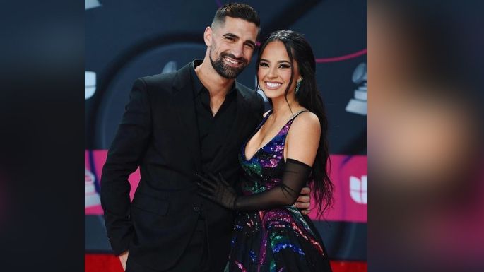 FOTOS: Tras 6 años enamorados, Becky G anuncia compromiso con guapo futbolista